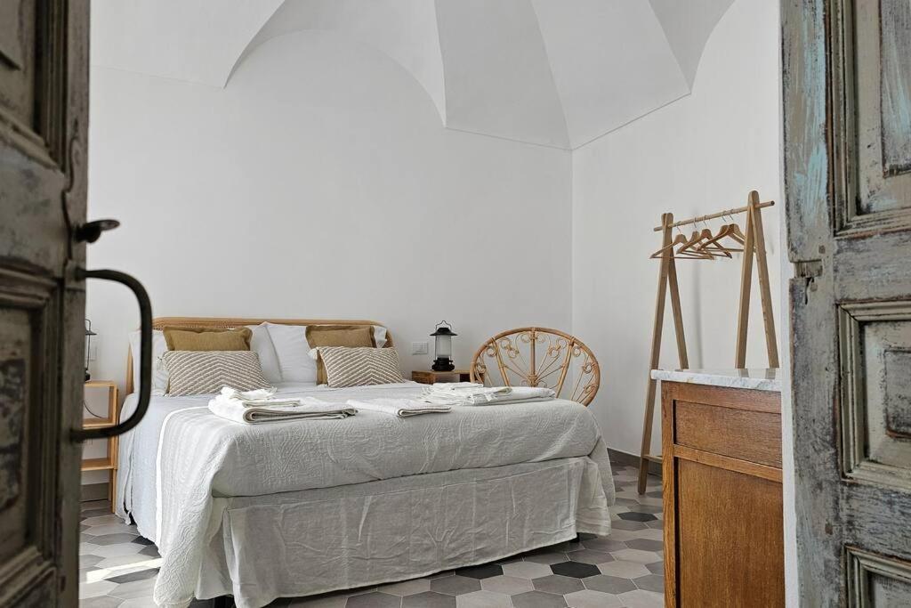 Car.Lo. Casa Vacanze Dolceacqua Eksteriør billede