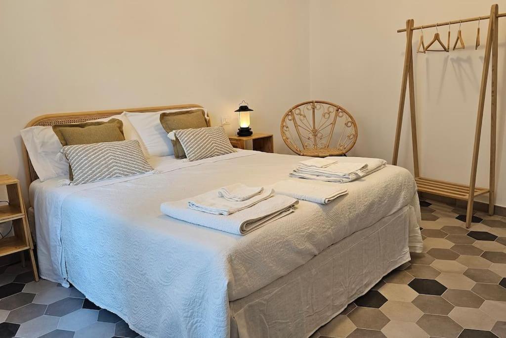 Car.Lo. Casa Vacanze Dolceacqua Eksteriør billede
