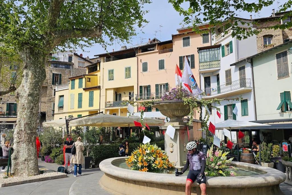 Car.Lo. Casa Vacanze Dolceacqua Eksteriør billede